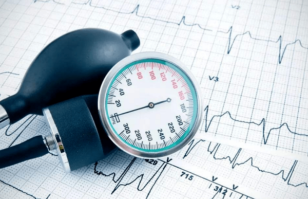 血壓高會引發血脂高和血糖高,這幾個之間究竟有什么關系呢? 血壓高會引發血脂高和血糖高,這幾個之間究竟有什么關系呢?