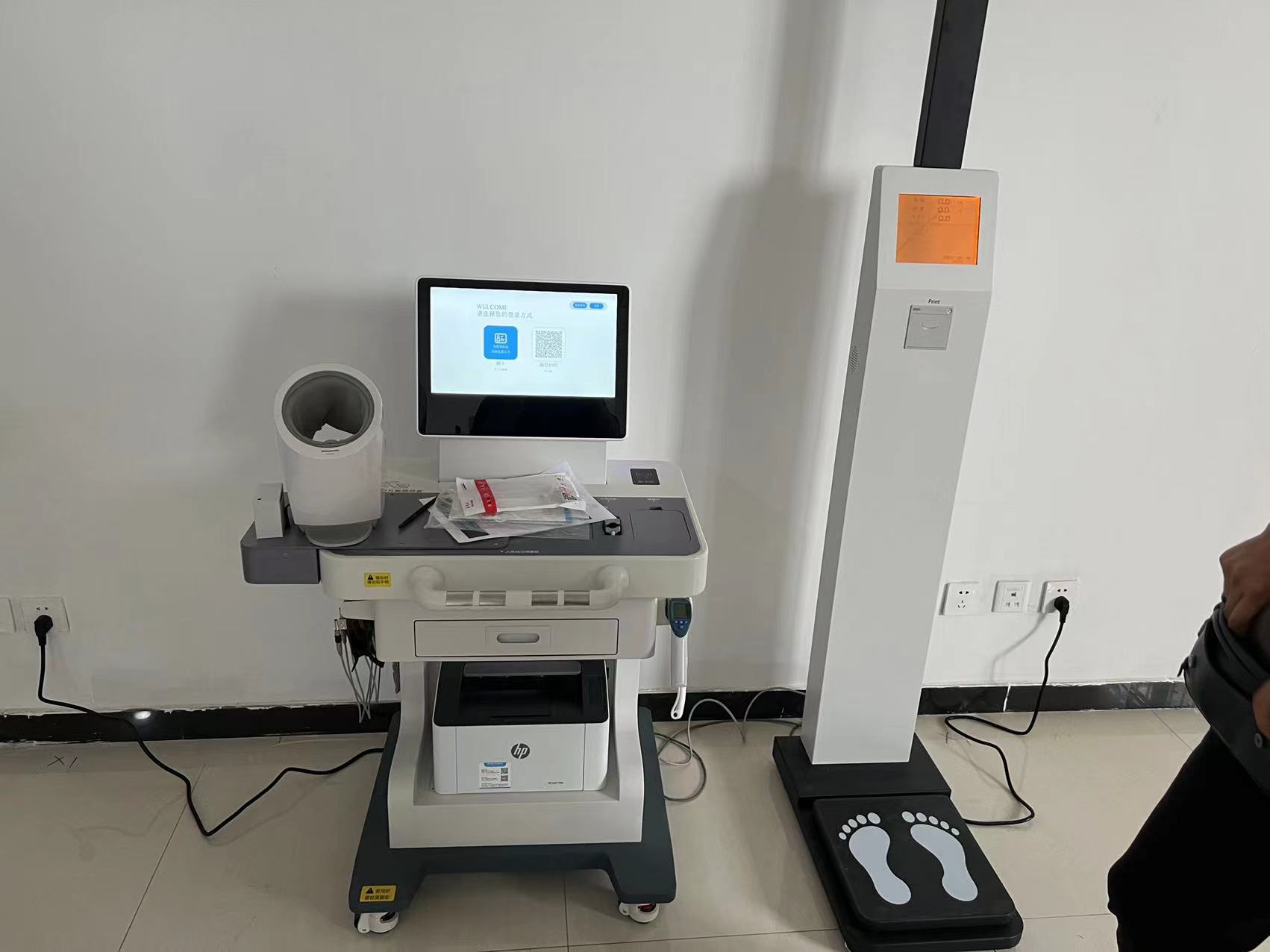 全自動身高體重儀可應用于哪些場景?優(yōu)點有哪些? 全自動身高體重儀可應用于哪些場景?優(yōu)點有哪些?